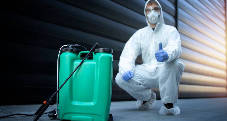 How Do Landscapers Keep Mosquitoes Away?